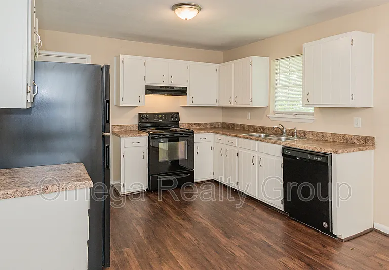 5209 Goldmar Dr — Photo 10