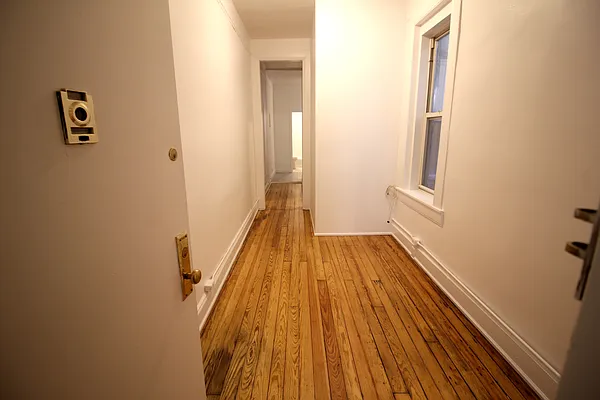 Rented by True Real Estate Group | media 7