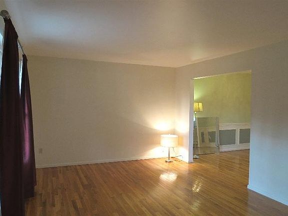 5th image of 320 Miami Valley Dr