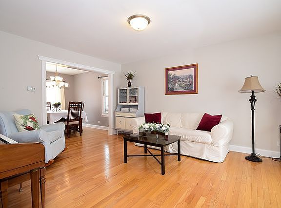 4th image of 1170 Dovercliff Way