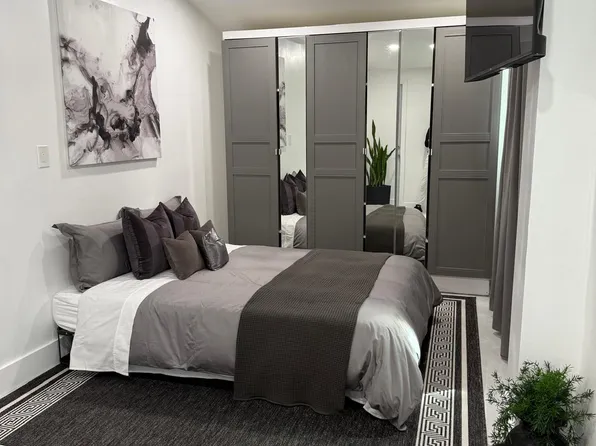 2080 NE 185th St, North Miami Beach, FL 33179