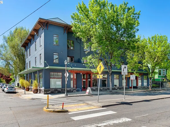 2809 NE M L King Blvd #2, Portland, OR 97212