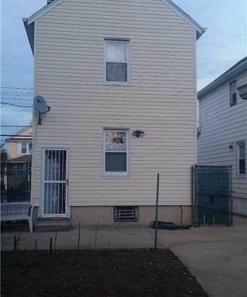 5th image of 10416 216th St