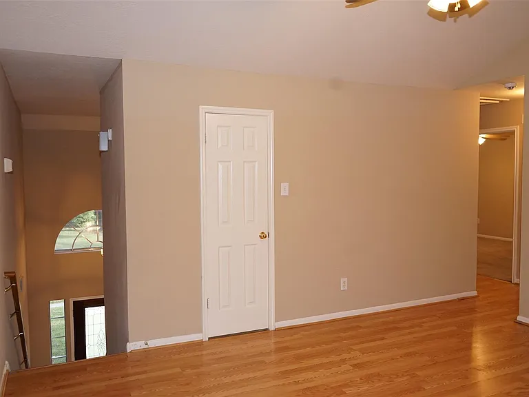 18807 Timbers Dr — Photo 11