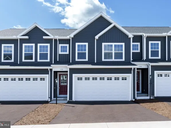 132 Dolomite Dr, Port Matilda, PA 16870