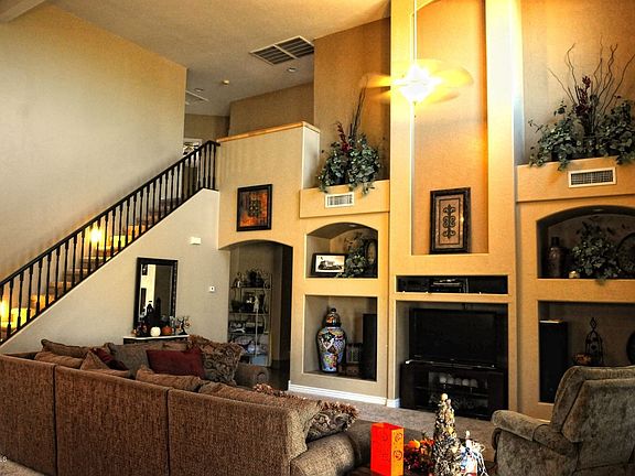 5th image of 1502 N Bernard Cir