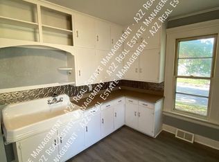 1354 W 14th St, Davenport, IA