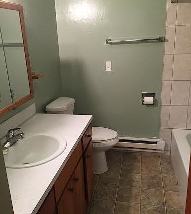 5th image of 1609 E Wright Ave