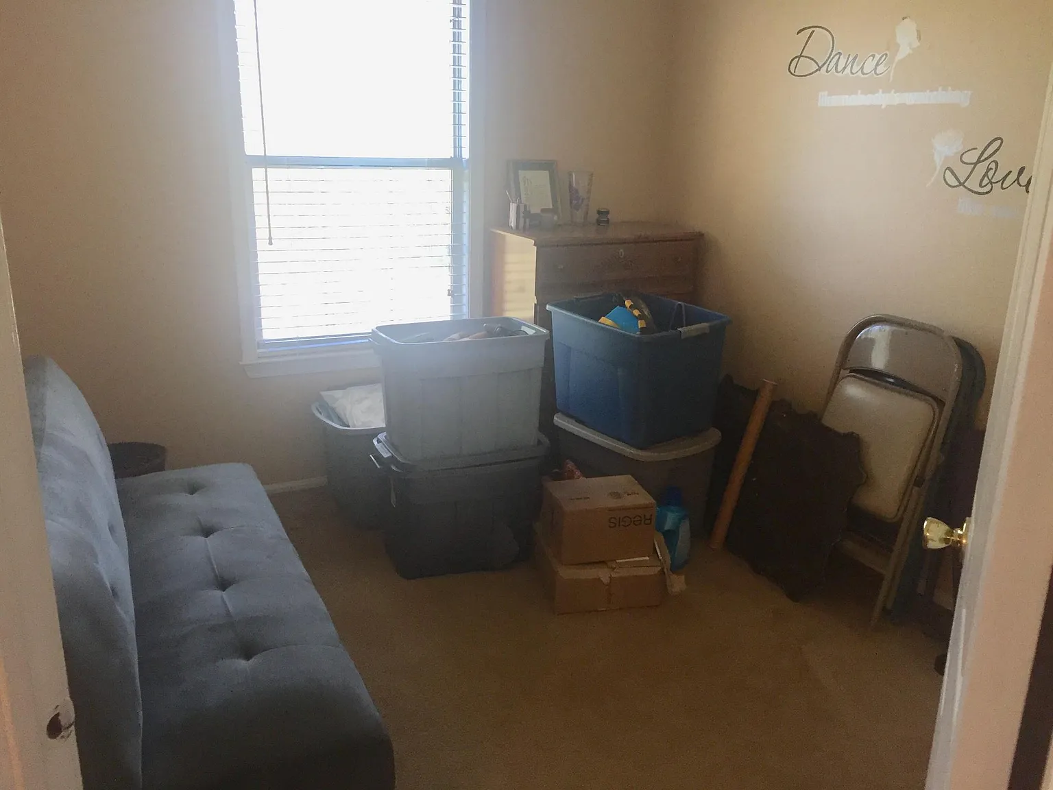 2 bed, 1000 sqft, $2,200 — Photo 2