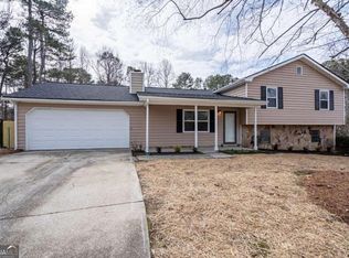 1259 Gate Post Ln, Lawrenceville, GA 30044