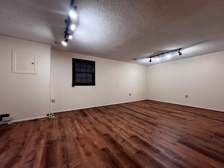 25 Marwood Ct — Photo 16