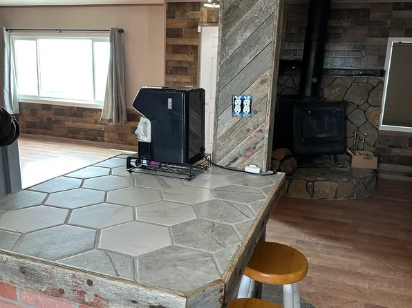 87653 Stagecoach Ln, Christmas Valley, OR 97641