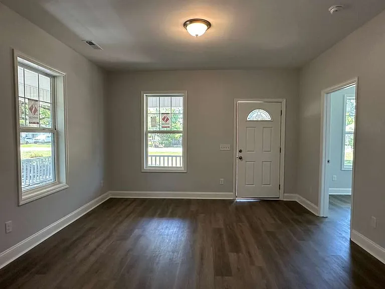 6001 Park Ave — Photo 4