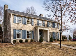 900 E Circle Dr, Whitefish Bay, WI 53217