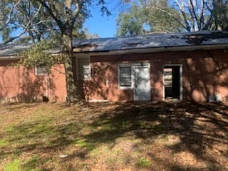 5392 Byron St — Photo 3