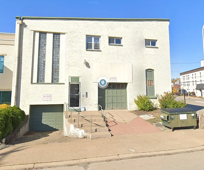 100 3rd Ave #2