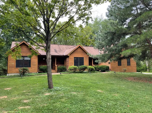 1701 White Birch Ln, Amelia, OH 45102