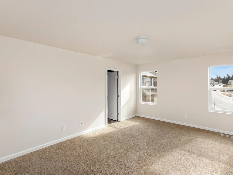 18923 Lipoma Ave E — Photo 3