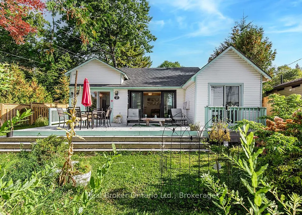 7 Oliver Dr