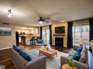 11 Doranne Ct SE, Smyrna, GA