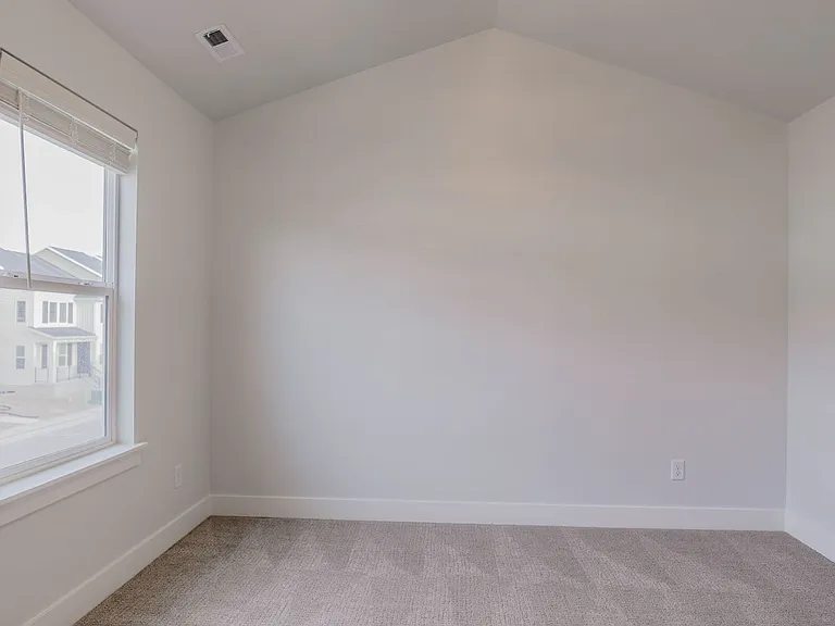 2010 N 3930 W — Photo 18