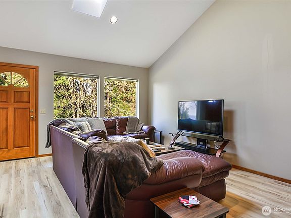 3rd image of 2101 Wagner Road