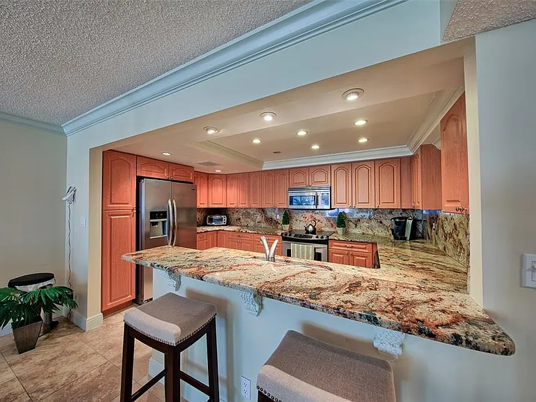1480 Gulf Blvd #512 — Photo 4