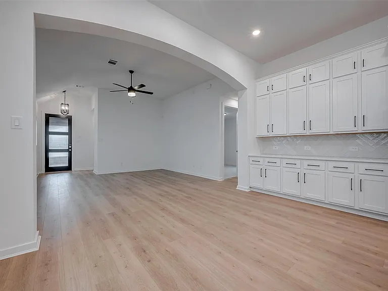 11430 Gossamer Wing Ln — Photo 4