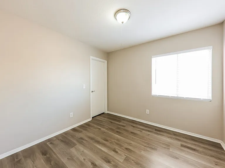 11845 W Lupine Ave — Photo 14