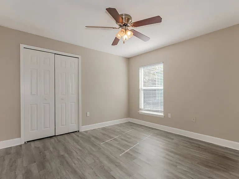 807 Rocky Mountain Ct — Photo 13