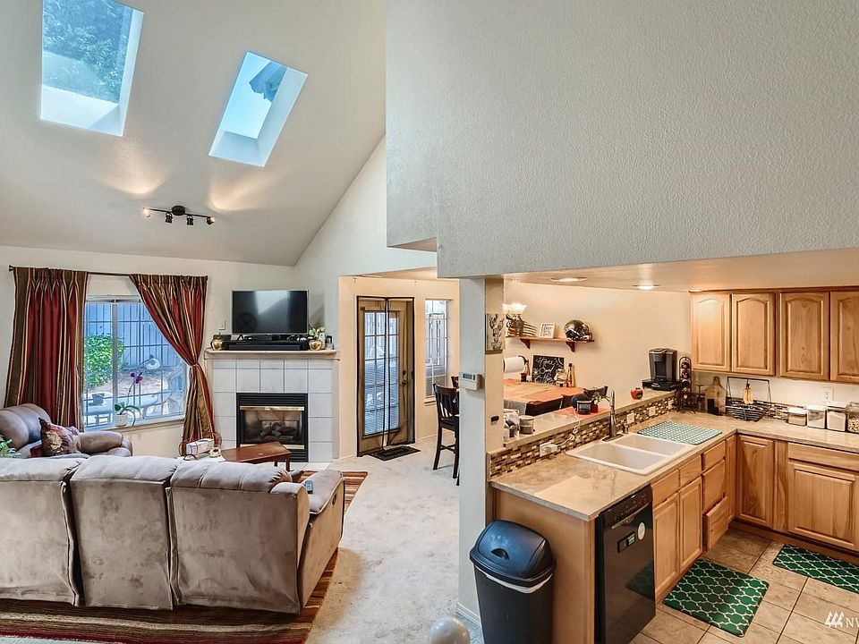 1st image of 1206 24th Avenue Ct APT E