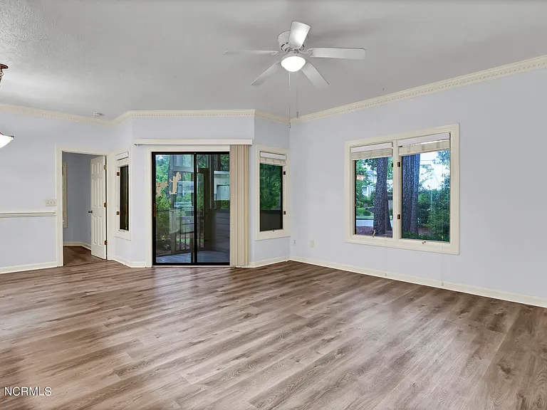 115 Longstreet Dr #101 — Photo 2