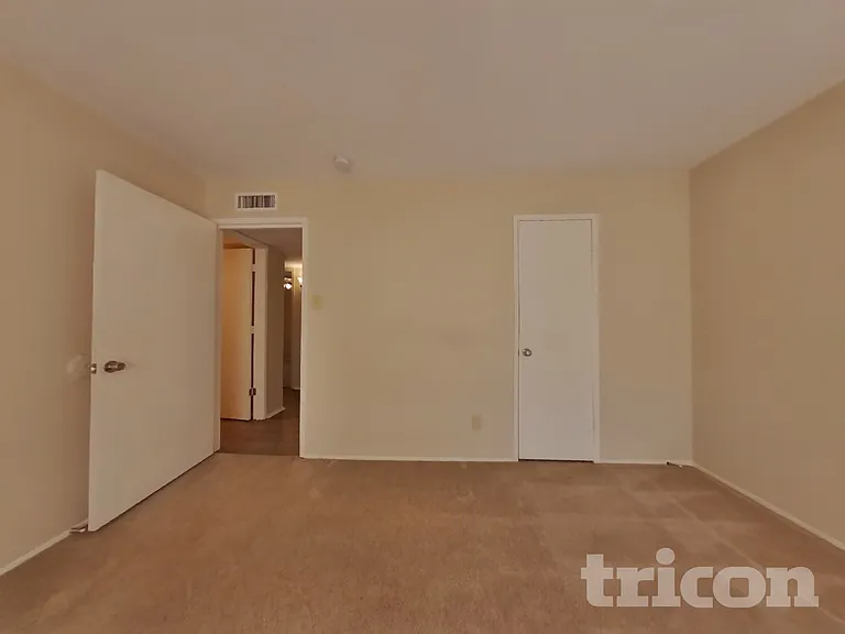 332 Rockcrest Dr — Photo 7