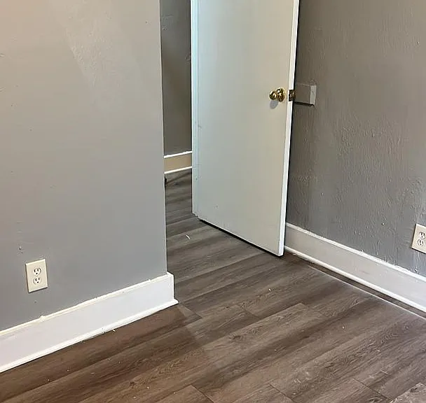 310 Gannt St — Photo 10