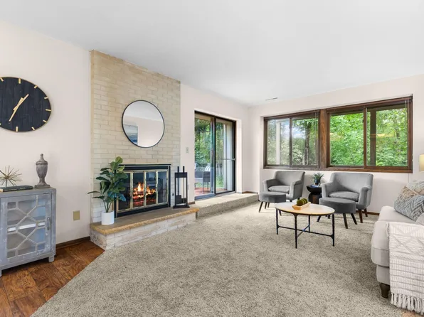 1849 Yuma Ln N, Plymouth, MN 55447