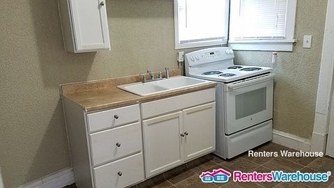 5th image of 4927 S Benton Ave