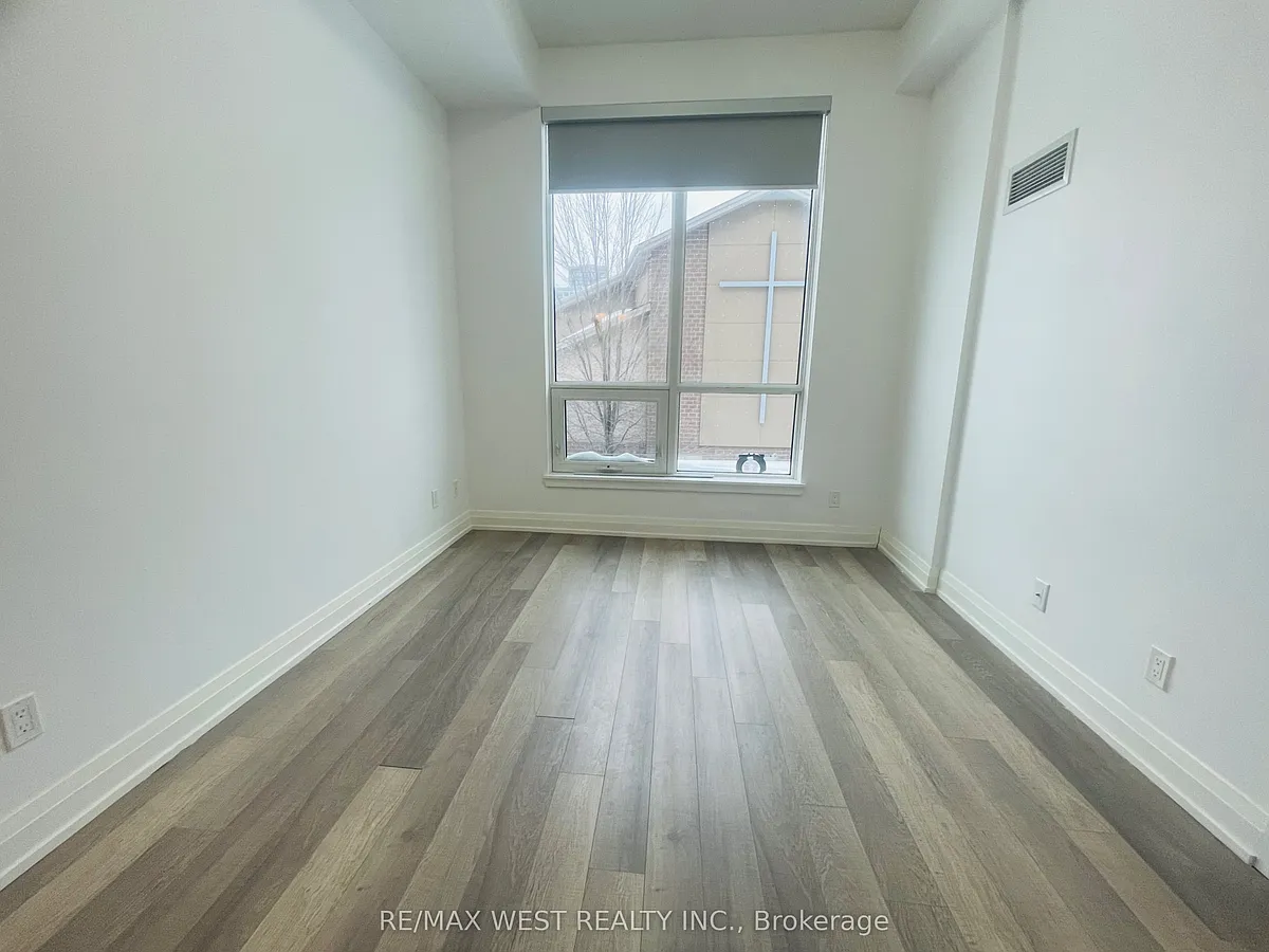 Building Photo - 3121 Sheppard Ave E #222