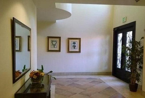 2nd image of 4601 Coldwater Canyon Ave Unit 101