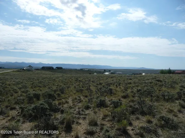 8 Merrimac Trl, Pinedale, WY 82941