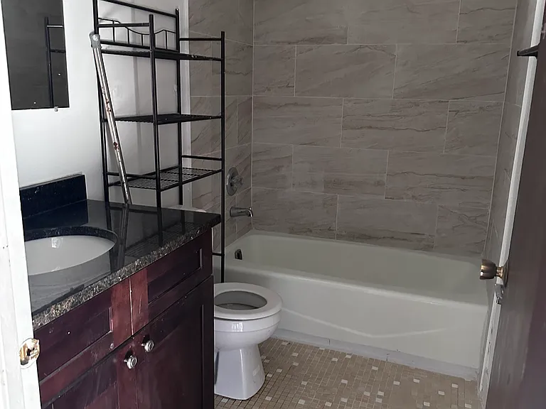1555 N Winslowe Dr #1B — Photo 11