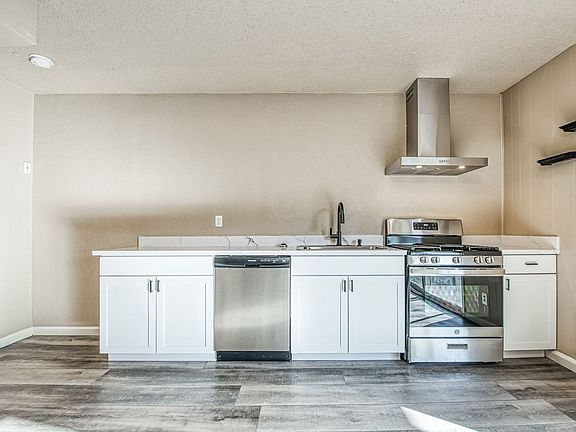 3rd image of 5780 N 8th St #B