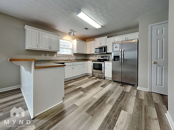 4th image of 280 Shadowbrooke Dr
