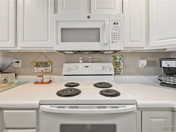 4th image of 1481 Ledges Dr #C-23