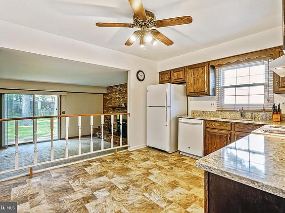 4th image of 480 Bottesford Ct