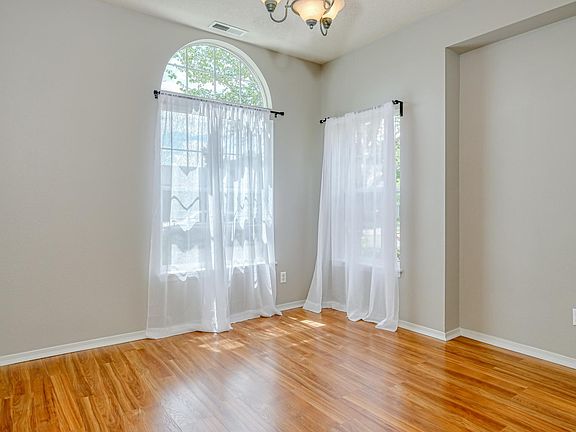 3rd image of 6145 NE Rosebay Dr