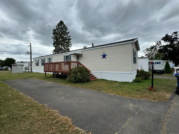 7 Uncas Road, East Hartford, CT 06118