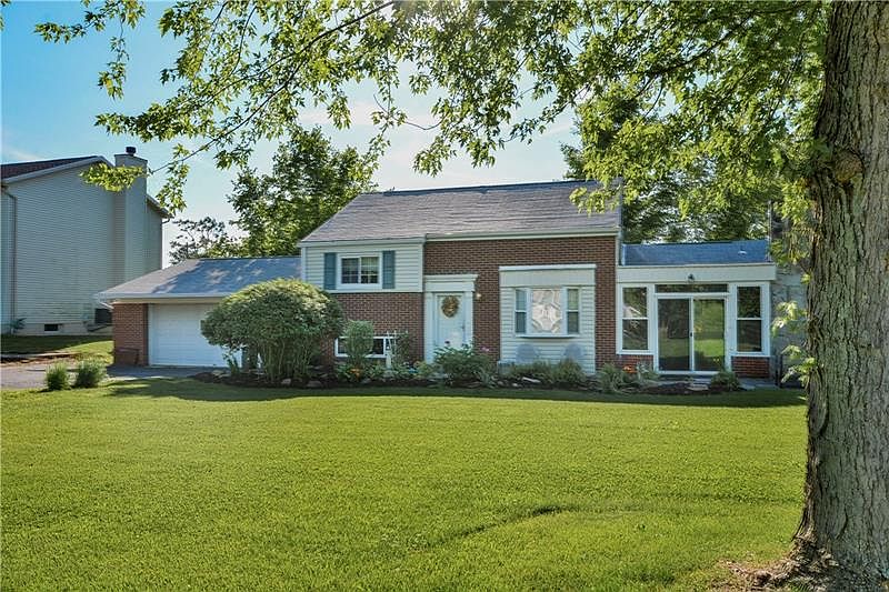 1st image of 1412 Iroquois Dr