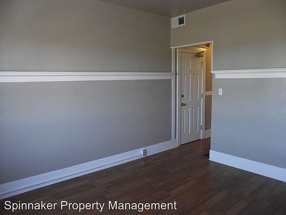4th image of 1002 Earnest S Brazill St APT 06