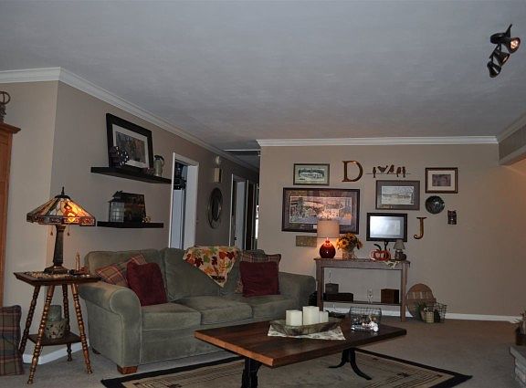 5th image of 1225 Warren Dr