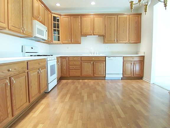 4th image of 1500 S Ardmore Ave APT 603